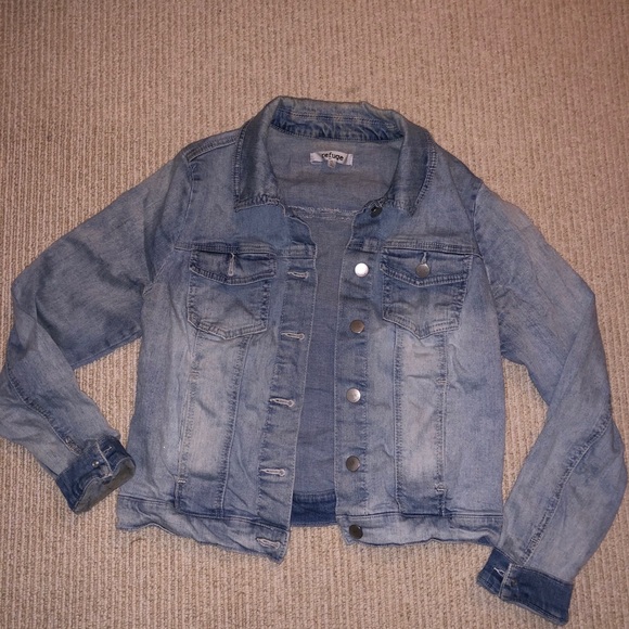 light wash jean jacket - Picture 1 of 2